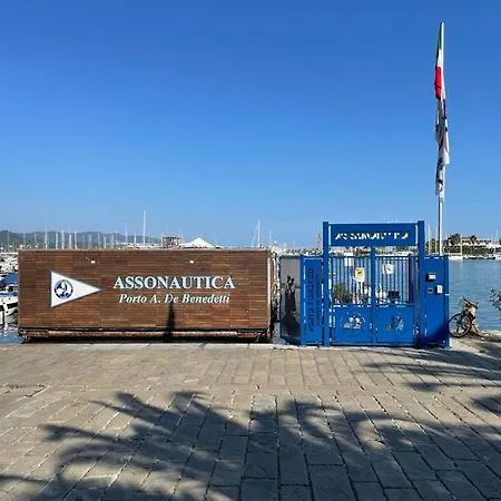 Botel Lunarossatour *